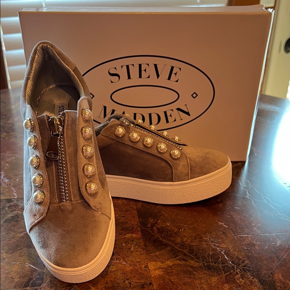 Steve Madden Women's Taupe Sneakers with Pearl Accents
